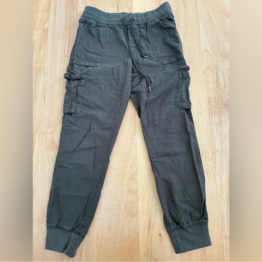 Aritzia Community Olive Cargo Jogger Pants Utility Drawstring XS